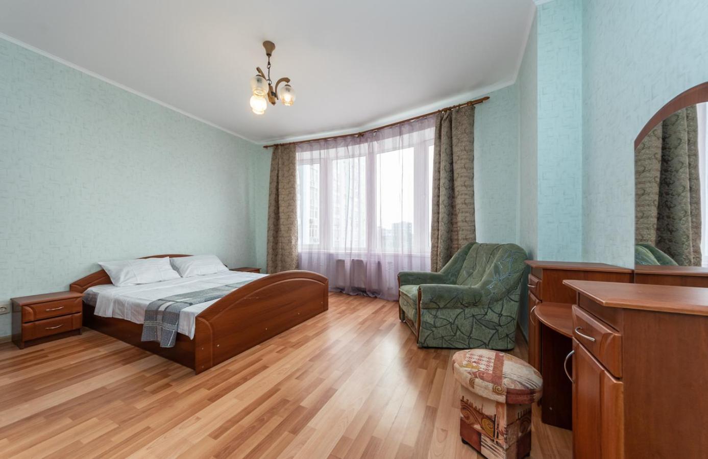 Apartament комфортная на метро осокорки Kijów
